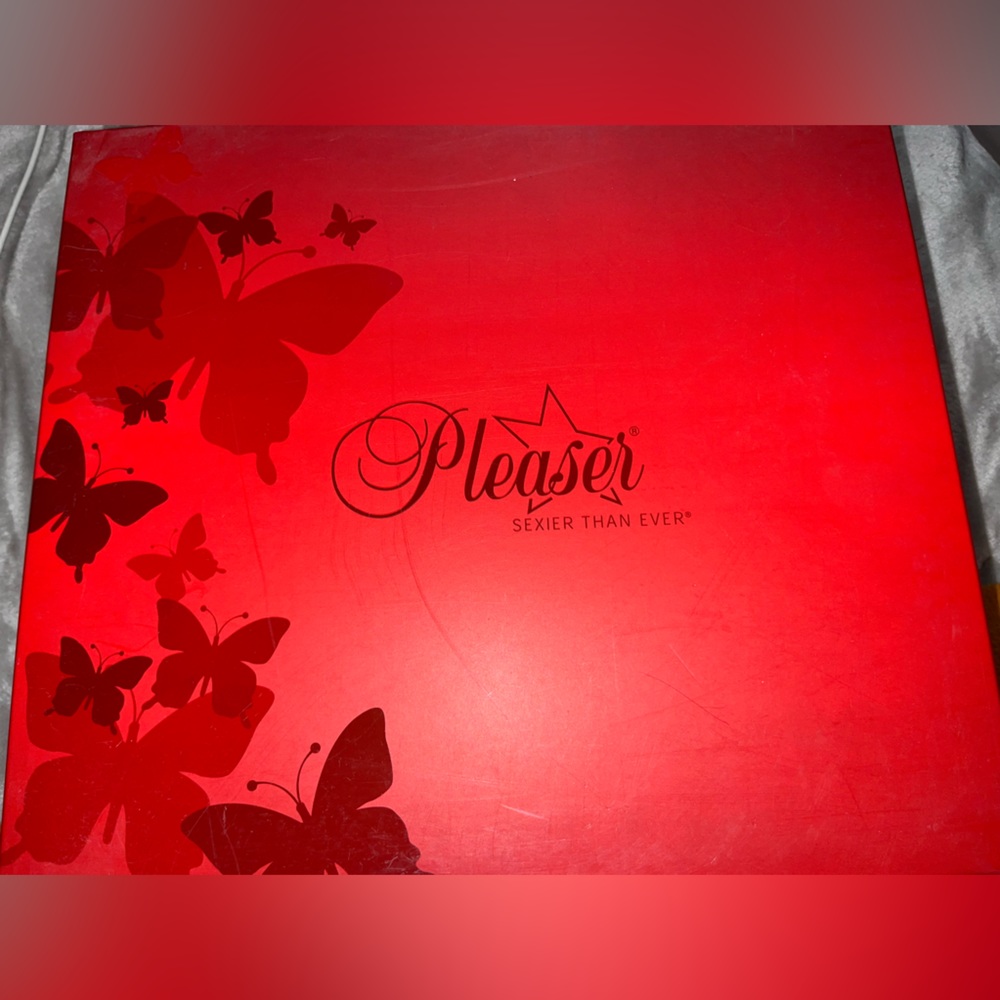 Hot pink, platform stripper heals, cris cross straps.